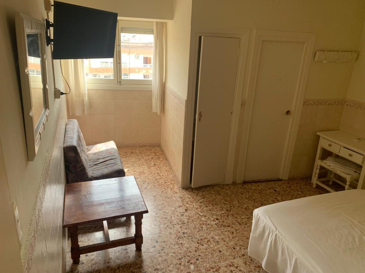 Pension Juan Pedro Roquetas de Mar Esterno foto